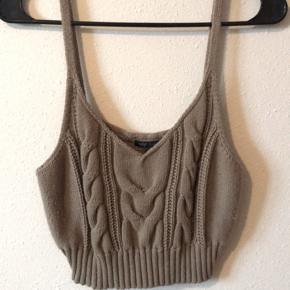 Sweater cropped tank top